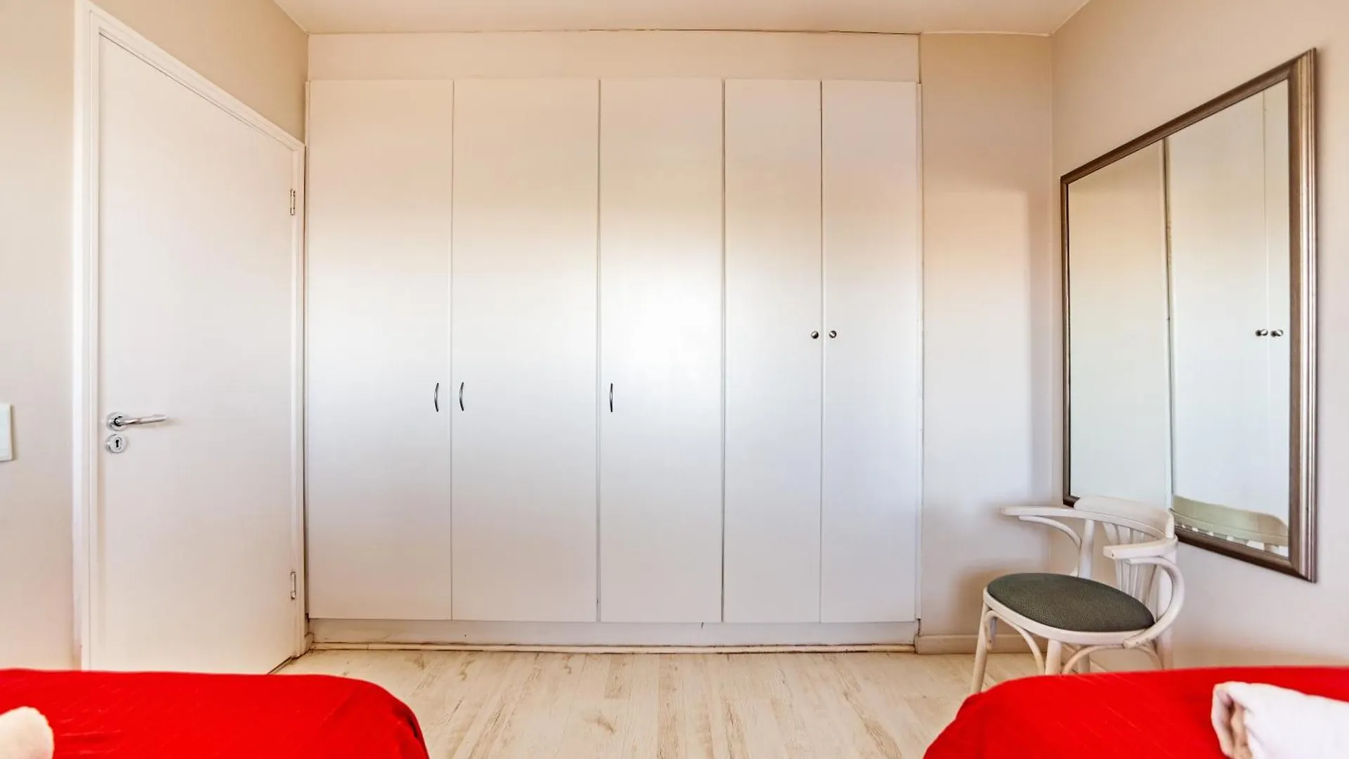 Luxury Private Beachfront 2 Bedroom Dolphin Apartment, Blouberg, Cape Town Bloubergstrand Apartment